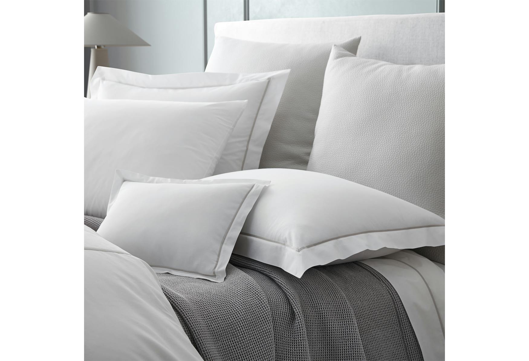 Details about   European Square Pillow Shams Set of 2 White 600 Thread Count 100% Natural Cotton 
