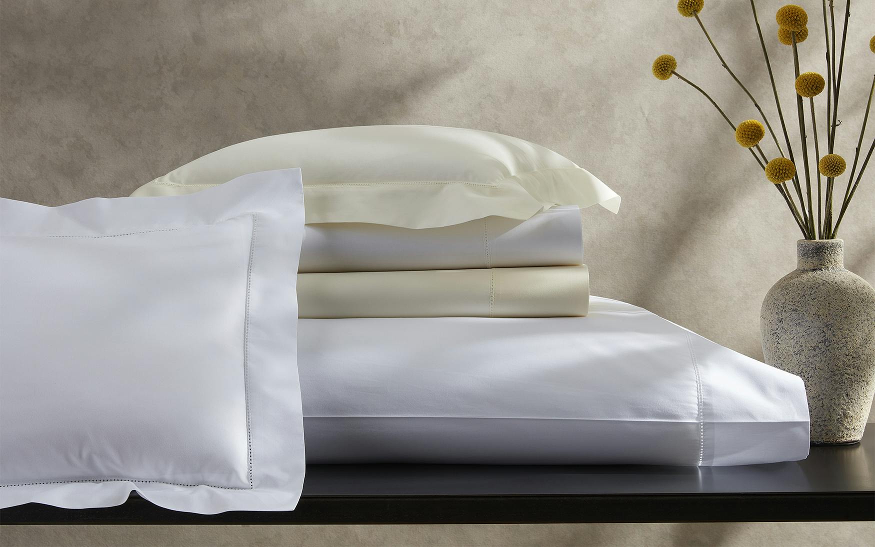 Aute Appliqué Bed Sheet Set