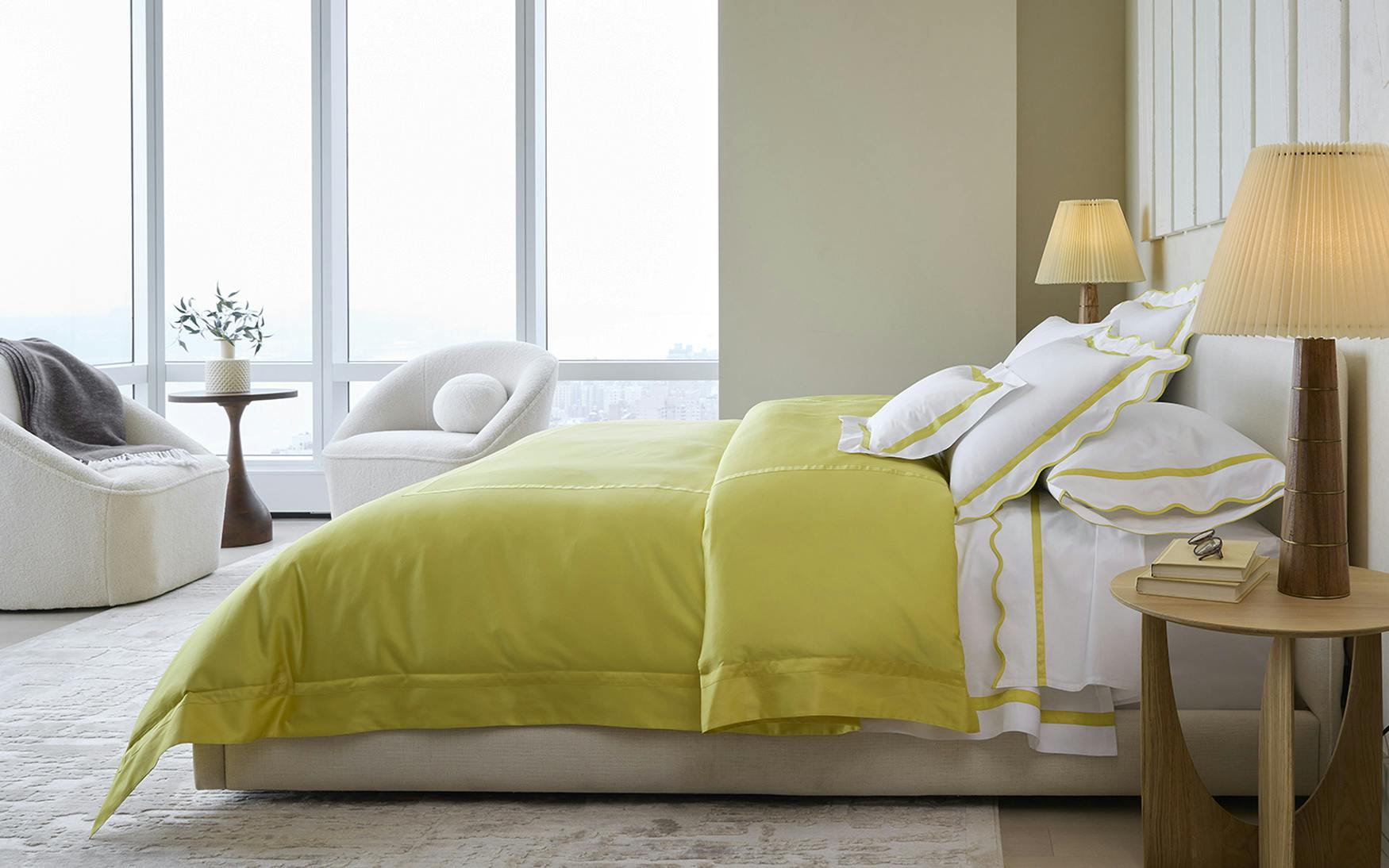 Aute Appliqué Bed Sheet Set