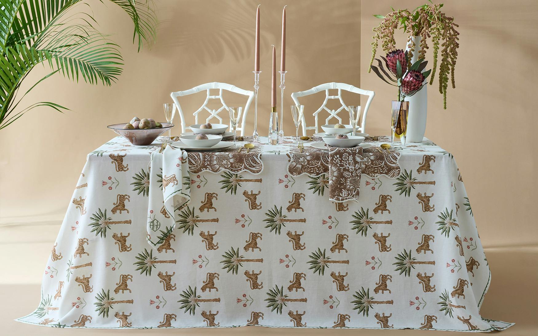 Tablecloth Tiger Luxury Palm Linens | Matouk