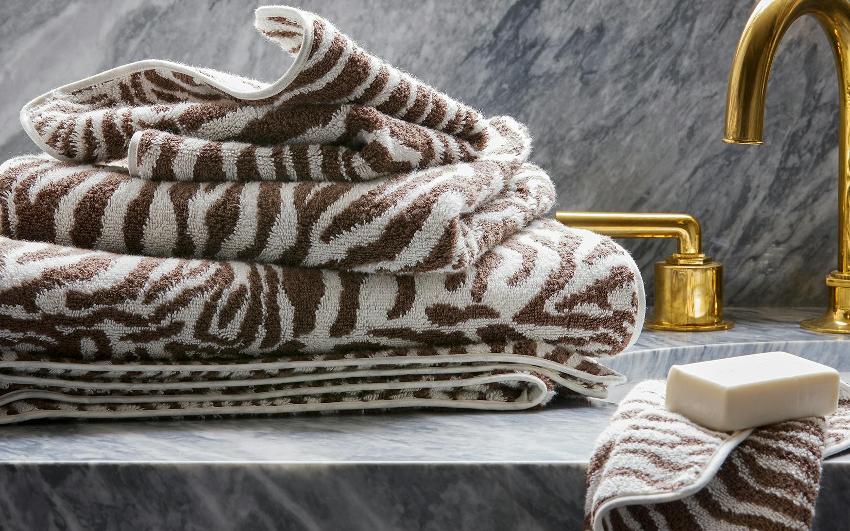 Regine | Matouk Luxury Linens