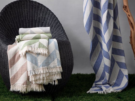Details about   MATOUK TULUM CANARY 100% Cotton 70” x 40” Tassel Beach Towel 