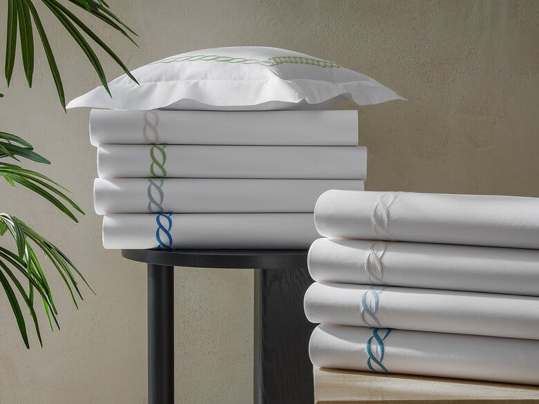 Classic Chain Pillowcase - Pair | Matouk Luxury Linens