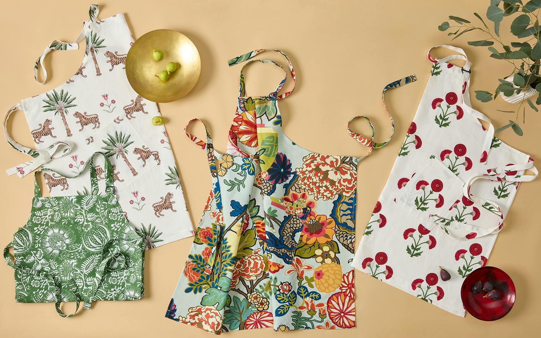 Table_Gallery_Apron_Assortment
