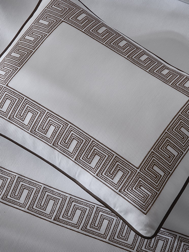 Matouk luxury linens