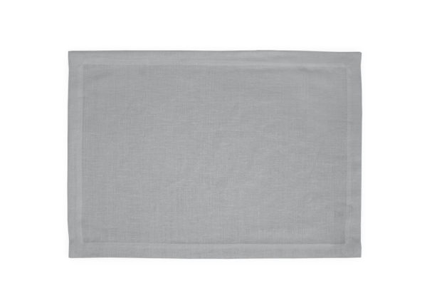 https://matouk-website.imgix.net/spree/products/3206/large/Chamant_placemat_Silver_secondary.png?1523975148?auto=format