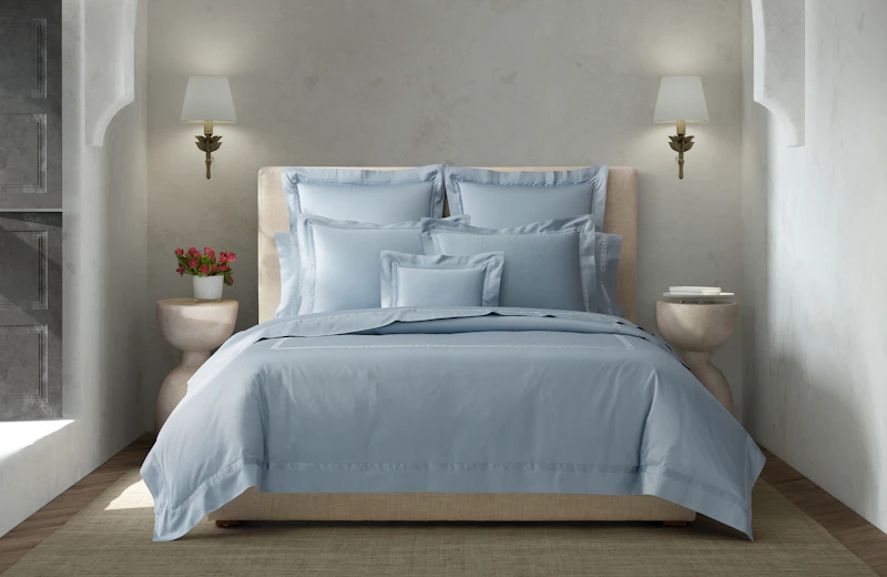 five-star hotel pillow arrangement European sham standard sham